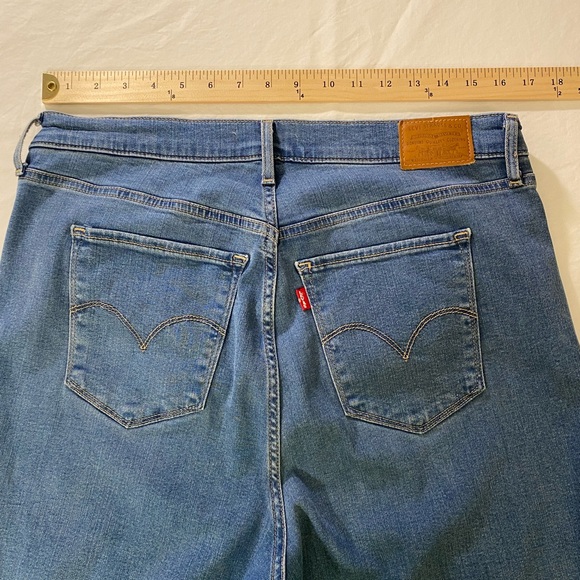Levi's Premium 724 High Rise Straight Women's jeans in size 14W - Picture 2 of 5